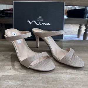 Nina 2 band dress slide. Sand/gold glitter size 8.5